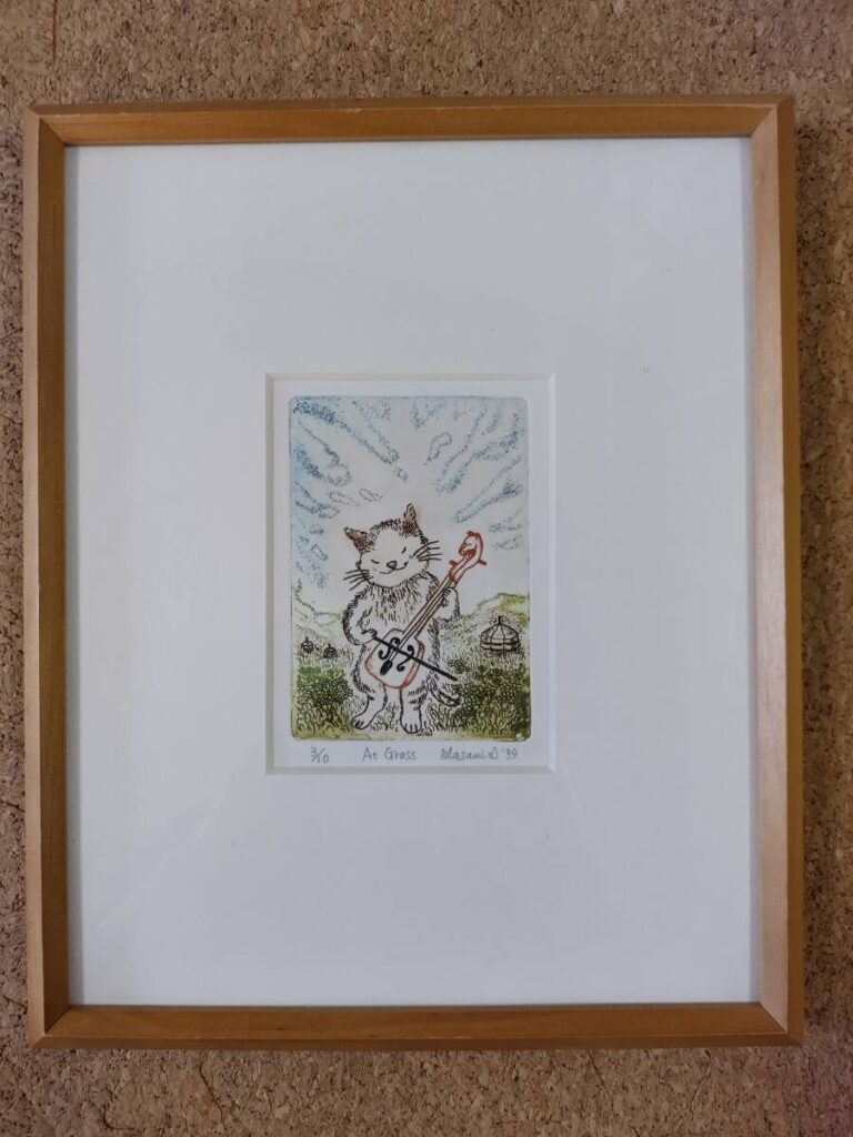 【額装】 猫の版画 At Grass 3/10 Masami ’99 馬頭琴を弾く猫 サイ…